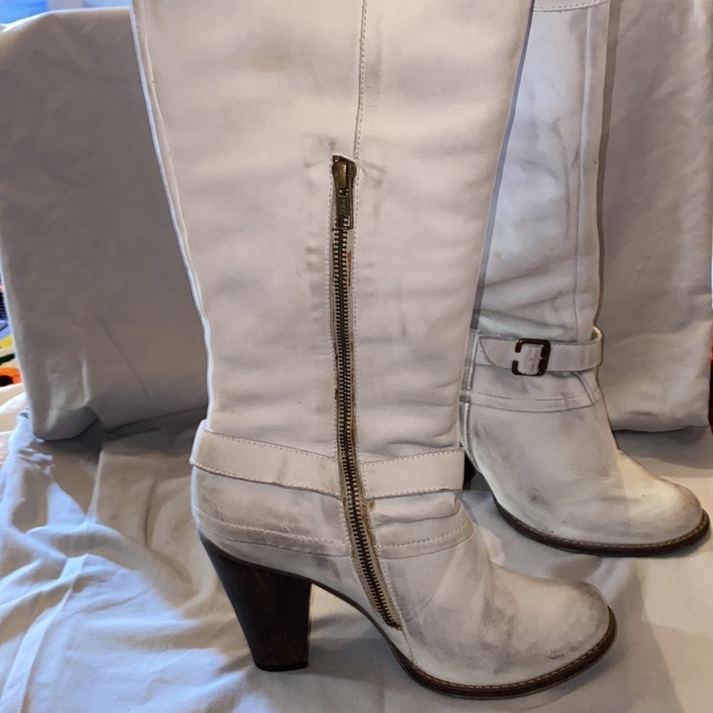 Mia Limited Edition knee high Leather boots, dirty white size 8.5M - Picture 8 of 14